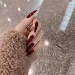 Red-Beautiful Press-on Nails for women